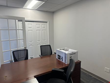 SHARED OFFICE SPACE  BROOKFIELD COMMONS
