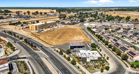 Retail space for Sale at NWC of Herndon & Farrington Avenues in Fresno