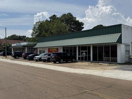 Retail space for Sale at 419-421-425 West Main St, Senatobia, MS in Senatobia
