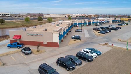 Retail space for Rent at Riverwalk Shops in Moore