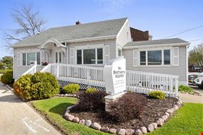 1463 Main St