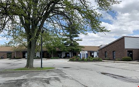 Lake Plaza Business Center