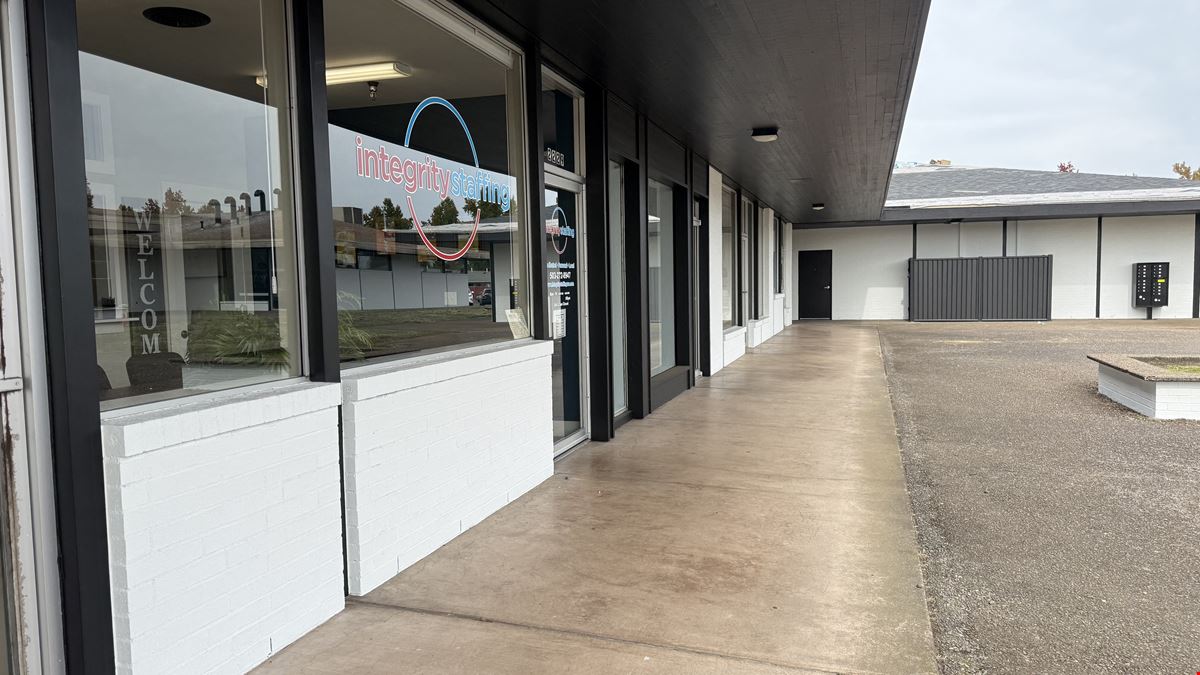 The Crossing 2233 Country CLub Rd woodburn OR