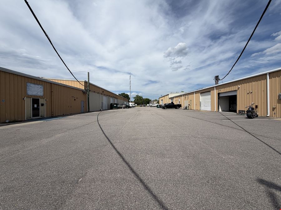 Arrowhead Commerce Center