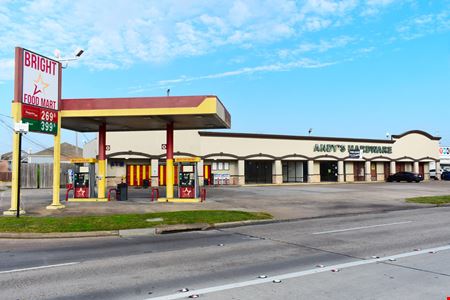 Retail space for Rent at Rosslyn Road Shopping Center in Houston