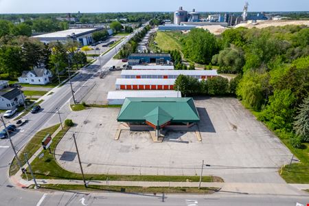 1201 E. Salzburg Ave.