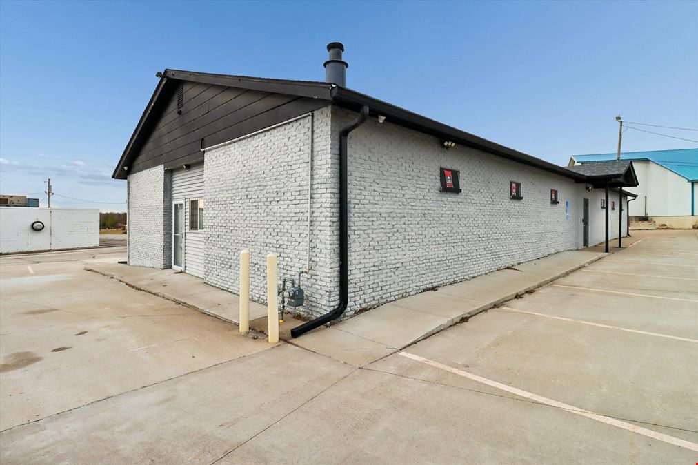 1525 E Army Post Rd