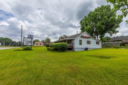 Office space for Sale at Freestanding Commercial on Bells Ferry Road in Acworth