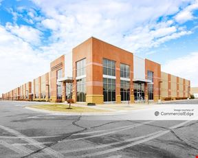 610 Commerce Center