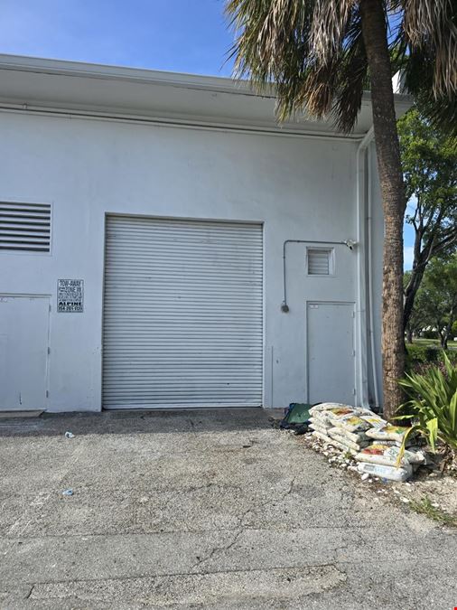 Full warehouse 100% A/C Unit 11919-11923