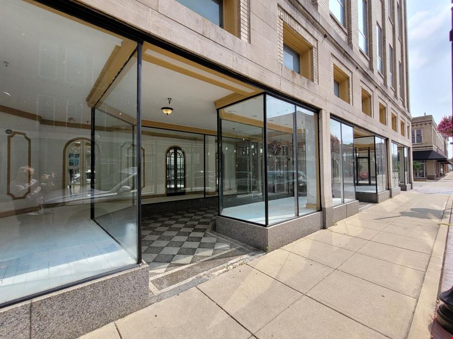 553 W Tuscarawas Ave