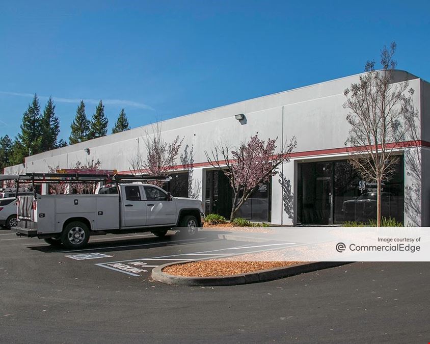 1370 Industrial Ave