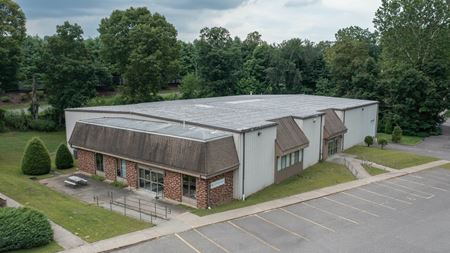 Office space for Rent at 940 Federal Rd, Brookfield, CT in Brookfield
