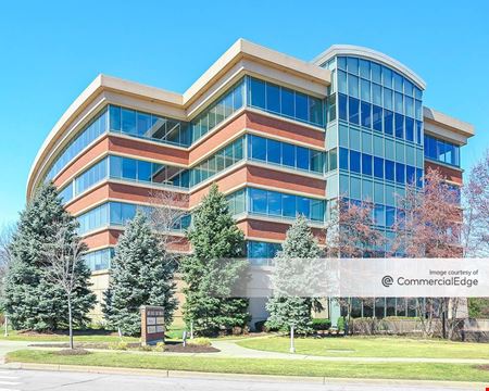 Office space for Rent at Millbrook Business Center - 485 East Half Day Road in Buffalo Grove