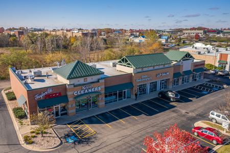 Retail space for Rent at Huntley Retail Center in Carpentersville