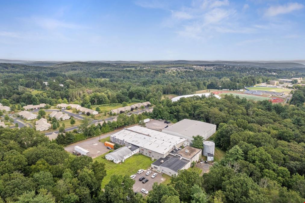 High-Clearance Industrial Building with Prime Northeast Connectivity