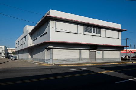 Retail space for Rent at MUEBLERIA ARECIBO in ARECIBO