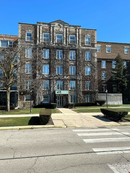 Office space for Rent at Thorek Hospital Medical Pavilion in Chicago