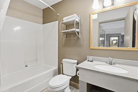 7680 Niagara Falls Blvd - Super 8 by Wyndham