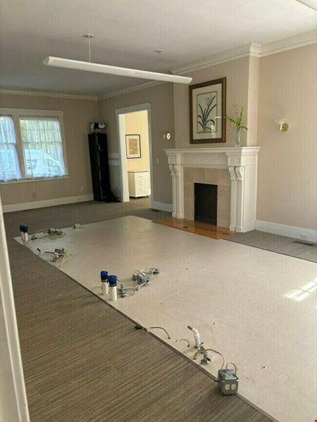 Central Salem Professional Office Opportunity