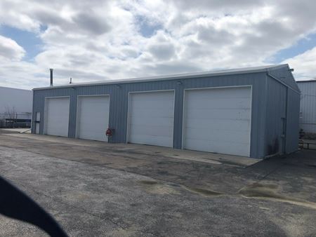 Industrial space for Rent at 1,932 SF Warehouse with Fenced Outside Storage for Lease in Aurora