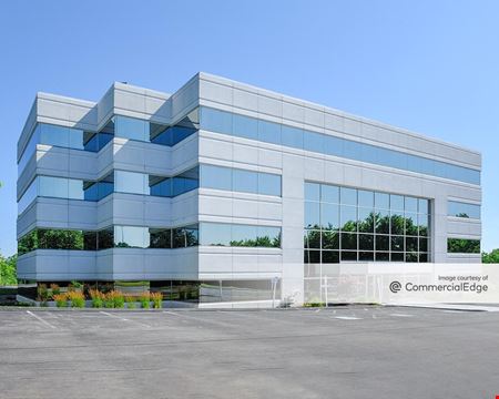 Office space for Rent at Crown Pointe in Akron