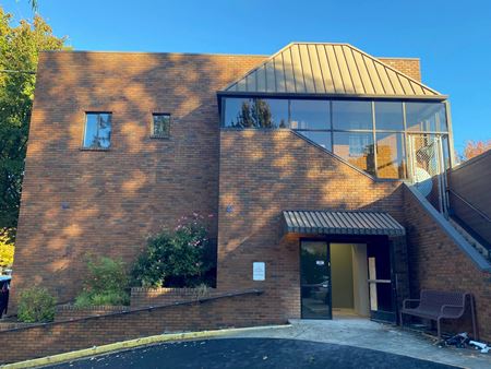 Office space for Rent at 4702 NE Glisan St in Portland