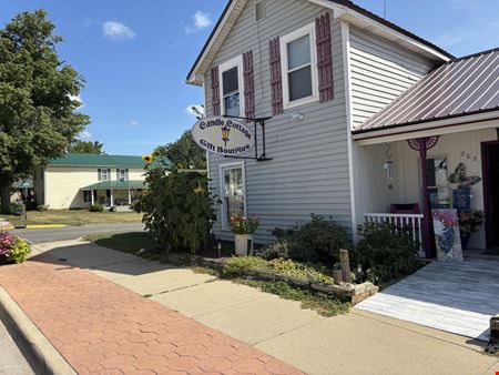 Candle Cottage – Turnkey Gift Shop & Business Opportunity
