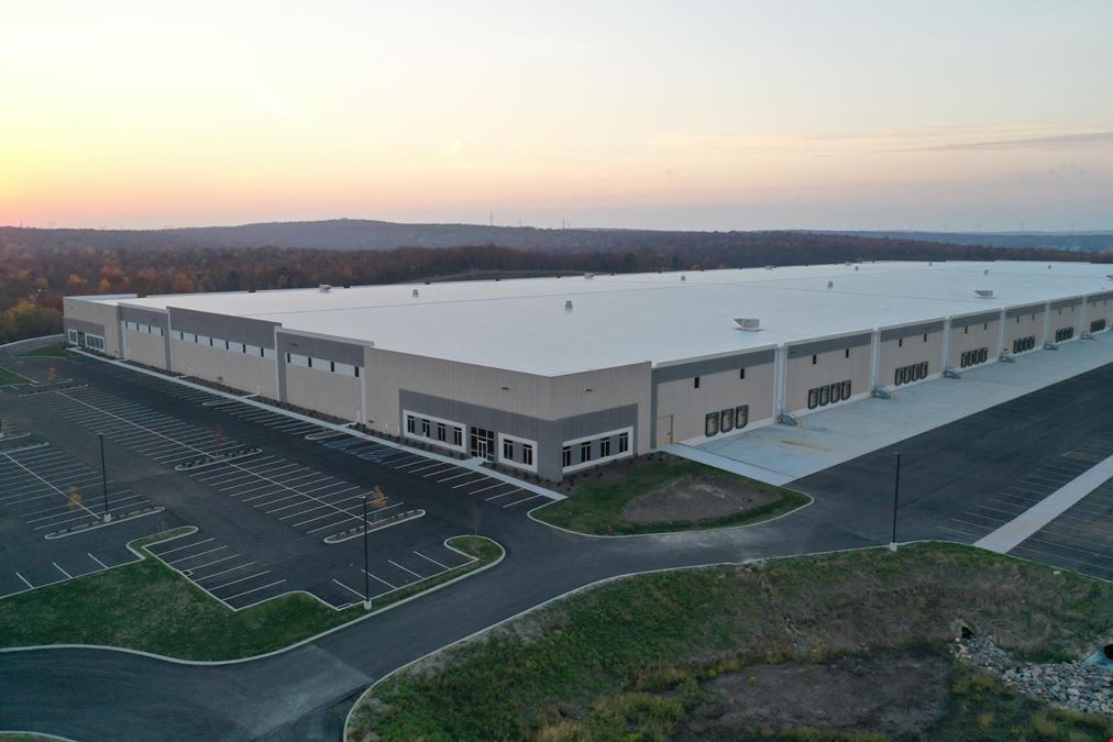 Tradeport 124 Building 1