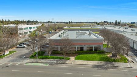 Office/Flex Space Available in Excellent Condition & Move-In Ready