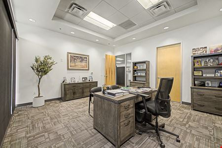 230 N 48th Ave