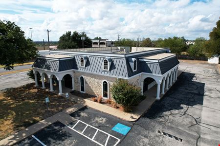 1100 Williams Dr