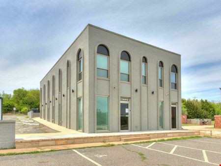 Office space for Rent at Move-In Ready Office/Medical Space! in Oklahoma City