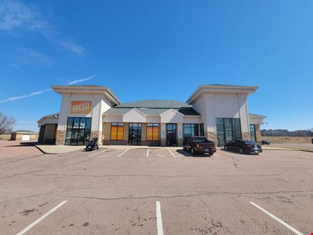 Louise Avenue Retail