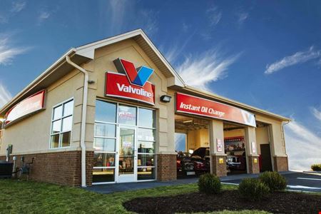 Retail space for Sale at Valvoline Instant Oil Change in Hamburg