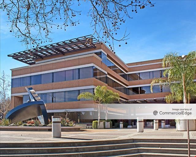 800 West El Camino Real