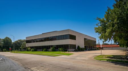 Office space for Rent at Ashford Corner in Houston