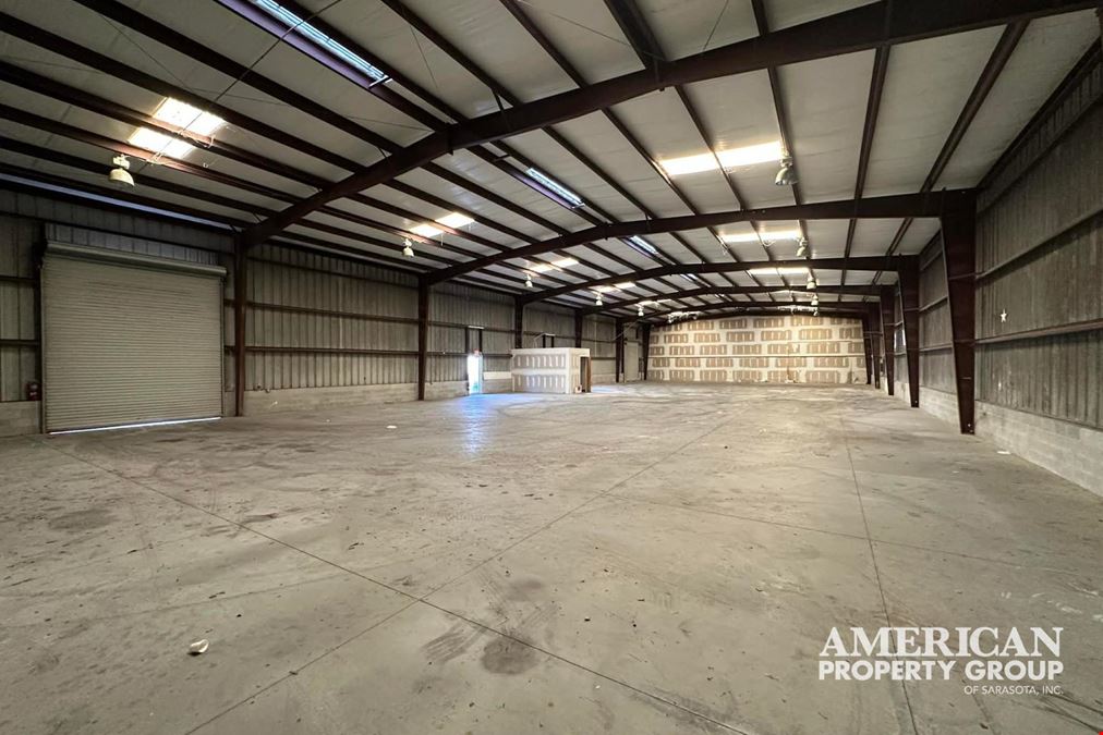 Open-Span Industrial Building in Bradenton