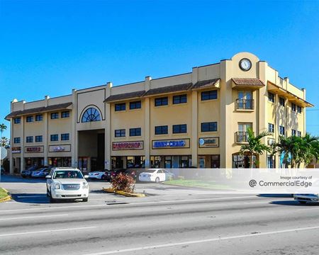 Office space for Rent at Coral Reef Plaza in Miami