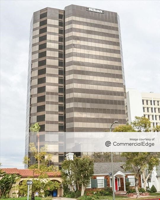 6420 Wilshire