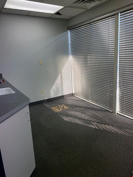 ±1,770 SF General Office Space Available on Shaw Ave