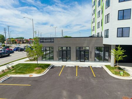 25 E. Algonquin Road