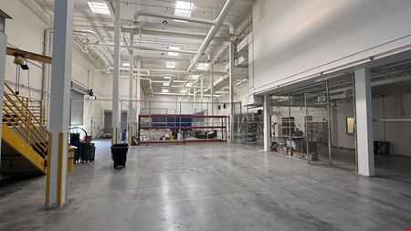 LAS VEGAS OFFICE/WAREHOUSE/R&D FOR SUBLEASE - High Image Freestanding ±30,467 Sf - 100% HVAC Flex/Industrial