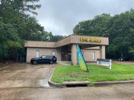 Commercial space at 19901 Foxwood Forest Blvd in Humble