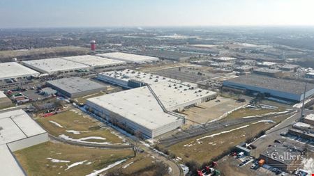 Industrial space for Sale at 366,869 SF Available for Lease or Sale in Alsip in Alsip