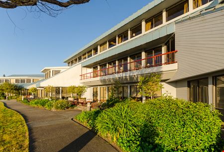 Shelterpoint Business Center