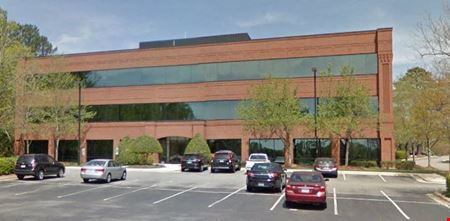 5811 Glenwood Ave.