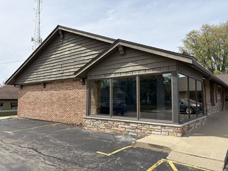 Retail space for Rent at 4111 N Prospect Rd in Peoria Heights