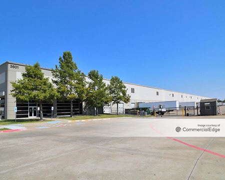 Industrial space for Rent at Pinnacle Park - Building 3 in Dallas