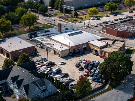 400 W. Northwest Hwy. 